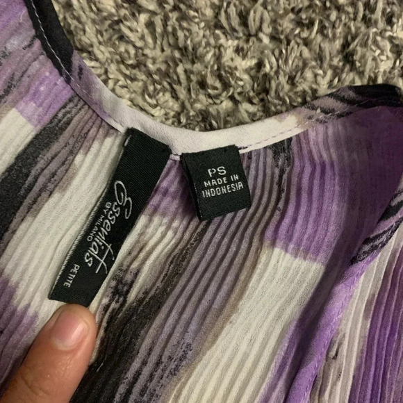 Essentials by Milano petite small womens top - Picture 2 of 2